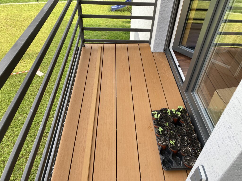 Balkon z deski kompozytowej